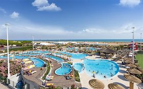 Villaggio Turistico Internazionale Bibione 4*